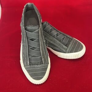 Blowfish slip on Gray sneakers